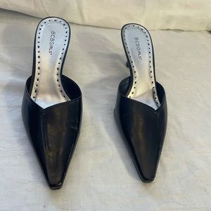 BCB Girls slip on pumps
